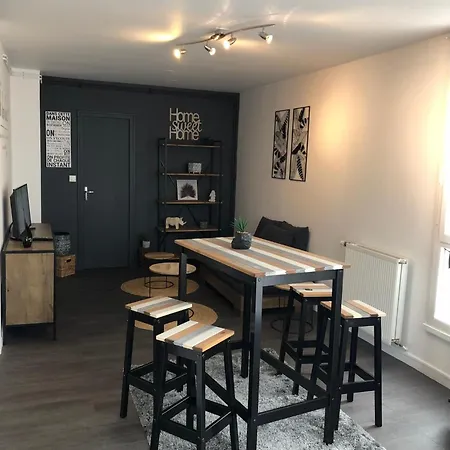 Le Nid Douillet Apartment Compiegne Exterior photo